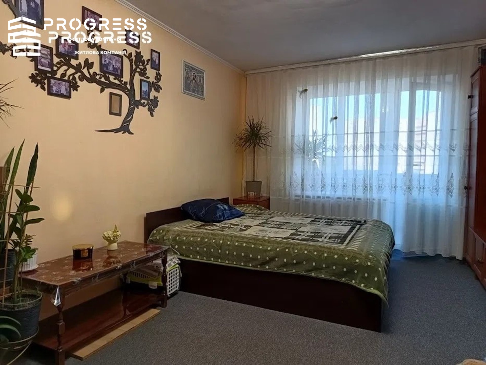 ТЕРМІНОВО! Однокімнакна квартира біля парку та озера