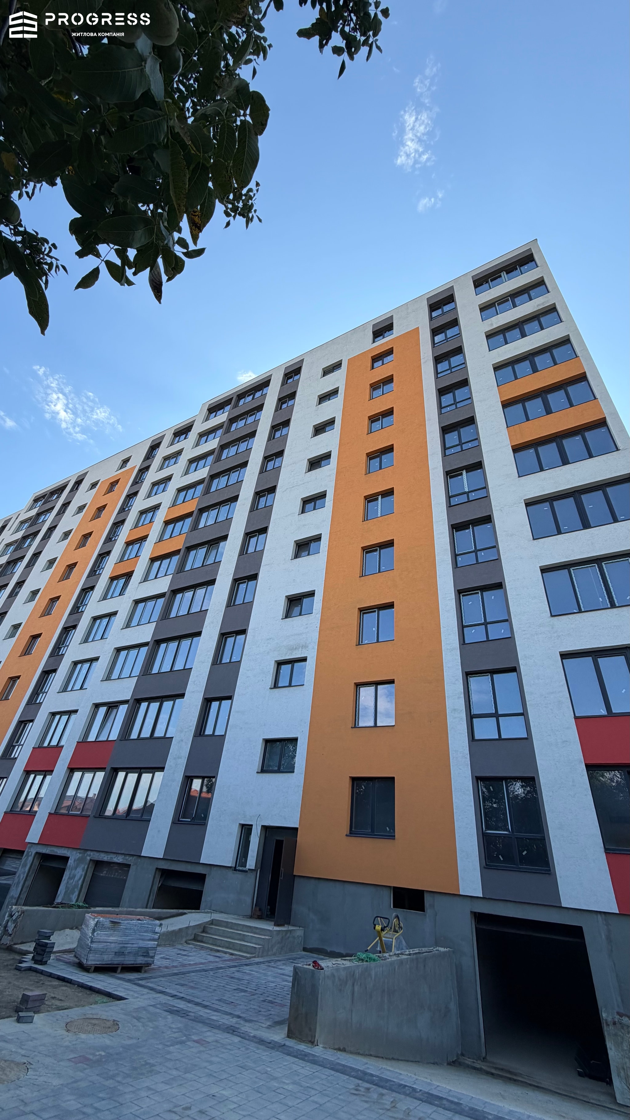 Продаж 2 кімнатної квартири + велика студія ЖК "Вишневий" - 19